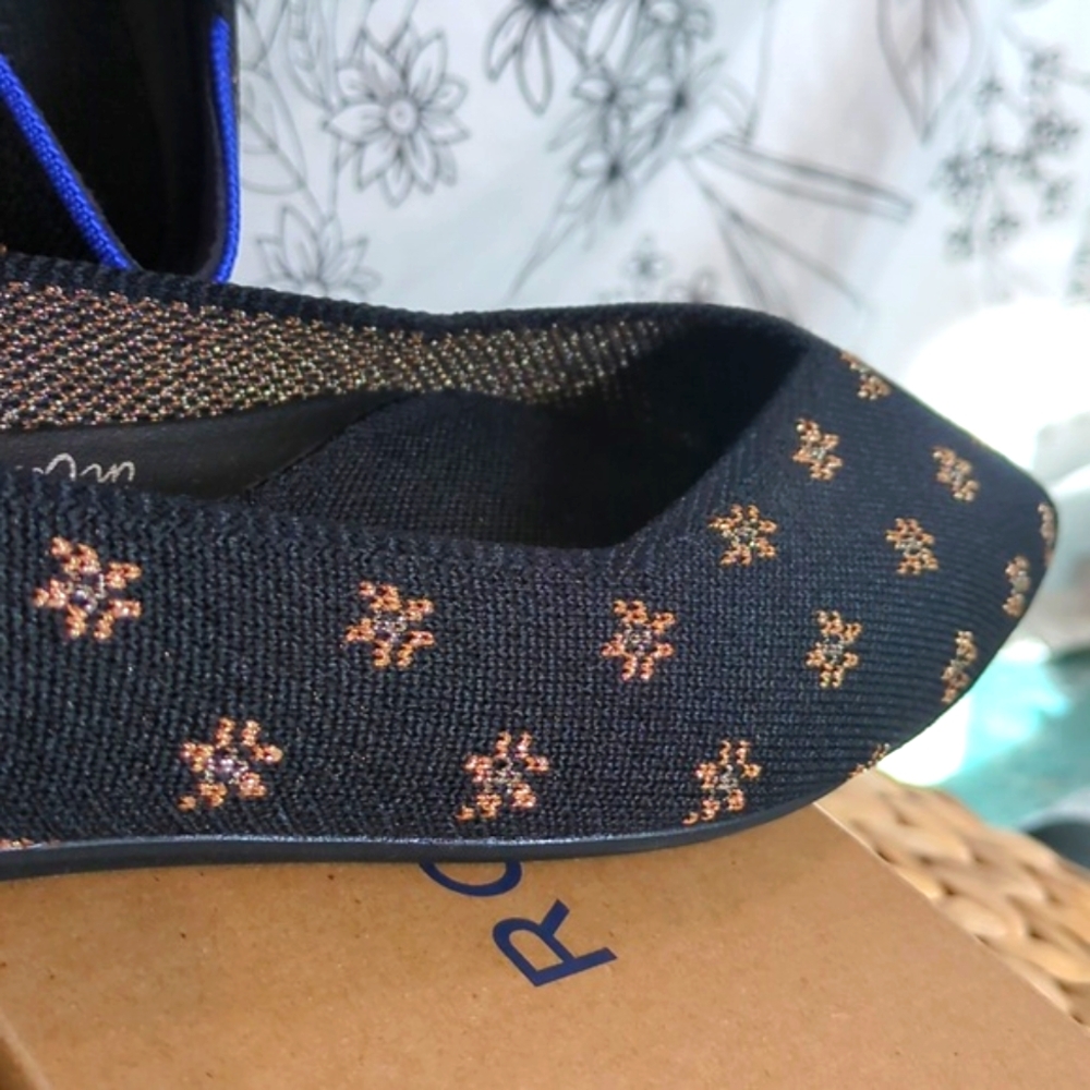 NIB Rothys The Point II Daisy Sparkle - Picture 4 of 14